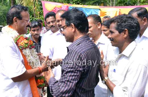 Sadananda Gowda in native place putter
